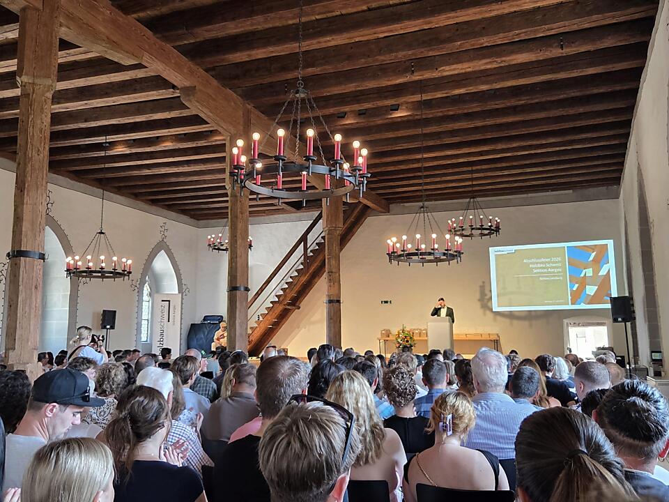 Diplomfeier Zimmermann EFZ 2026 Schloss Lenzburg Aargau