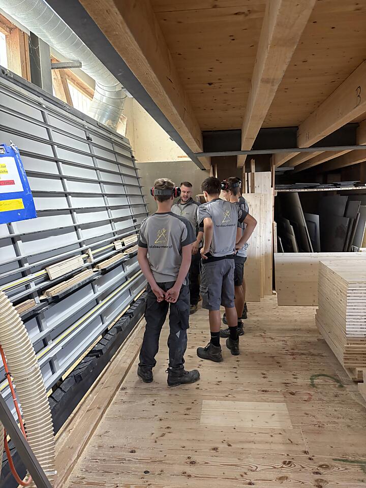 Lehrling Lernende Ausbildung Zimmermann EFZ